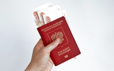 «Вы сами виноваты, что мы напортачили». МВД Якутии в суде заявило, что гражданка должна была проверять их ошибку в загранпаспорте