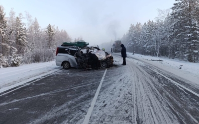 Смертельное ДТП: На трассе "Колыма" в автоаварии погибли трое человек