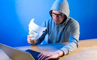 Мошенники крадут аккаунты «Госуслуг» под видом капремонта, обновления данных в вузе или от оператора связи