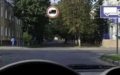 Знаки и масса: 3 вопроса ПДД, которые проверят ваше знание исключений