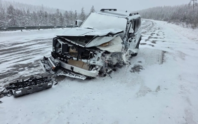 В Якутии при столкновении двух иномарок погиб водитель