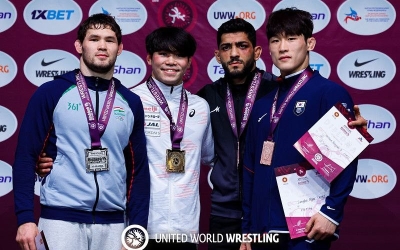 Якутский борец Виктор Рассадин получит премию президента Таджикистана Эмомали Рахмона