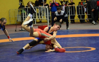 Вольная борьба: Юные якутяне начали с поражений первенство России