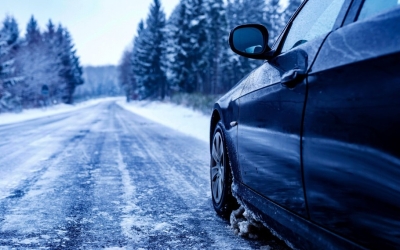 В Мирнинском районе двое мужчин поехали забирать оставленную на трассе машину и пропали без вести