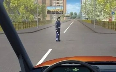 Три вопроса ПДД о пешеходах и трамваях: проверьте свои знания