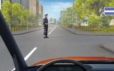 Три вопроса ПДД о регулировщике и стоп-линии: проверьте себя перед экзаменом