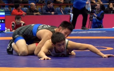 Борец из Якутии Арыйаан Тютрин вышел в финал Гран-при Медведя в Минске -- вырвал победу на последних секундах