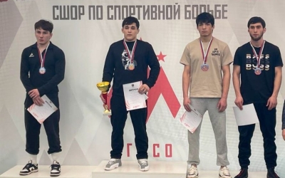 Якутский борец Николай Щеглов выиграл Всероссийский турнир в Москве