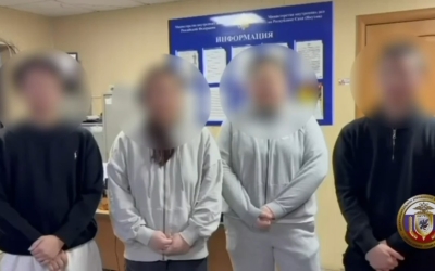 В Якутске задержали четверых молодых людей, устроивших погром в подъезде