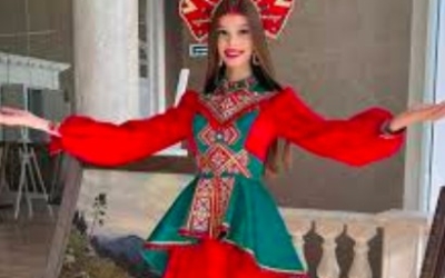 19-летняя россиянка из Чебоксар Валентина Алексеева стала первой «Мисс БРИКС» и получила корону с более чем 1000 бриллиантов