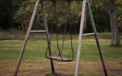 Верховный суд Якутии оставил в силе решение о взыскании 3,3 млн рублей с УК за покалеченную на качелях девочку