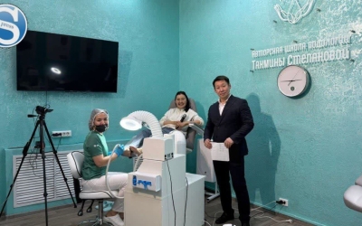 Тахмина Степанова штурмует Книгу рекордов России: Якутянка 24 часа без сна будет делать массовый педикюр