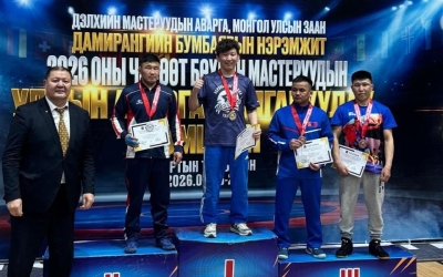 Вольная борьба: Якутский ветеран стал чемпионом Монголии