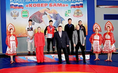 Вольная борьба: Якутский борец выиграл «Ковер БАМа»