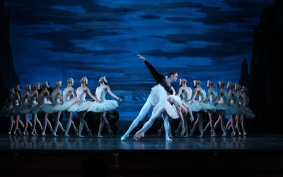 Прекрасная Лебедь, очарованный принц и злой гений снискали «браво» на якутской сцене