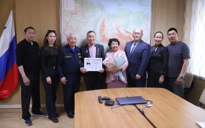 «Я увидел что-то белое и понял: случилась беда». Супруги из Чериктея спасли шестерых утопающих на Алдане