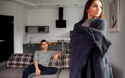 "Я ничего не просила": Якутянин взял кредит и отремонтировал квартиру девушке, а она его выгнала