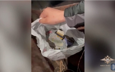 Школьник и студент помогли мошенникам похитить более 6 млн рублей и ювелирку из сейфа в Якутске