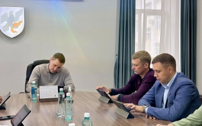 Высшая школа музыки, мастер-план и букмекерские конторы: в Якутской гордуме обсудили вопросы развития территорий