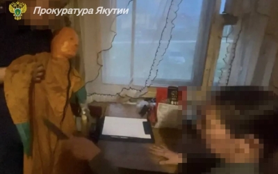 В Якутске женщина трижды ударила гражданского супруга ножом, после чего они продолжили пьянку: мужчина скончался