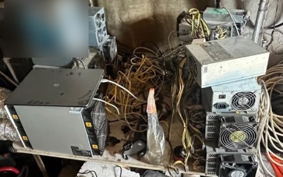 В Якутске полицейские нашли майнинг-ферму в гараже: ущерб энергокомпании составил около 1,5 млн рублей