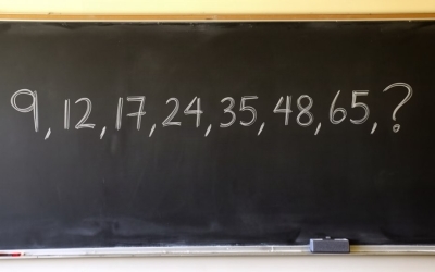 Логическая задача: какое число продолжает ряд 9, 12, 17, 24, 35, 48, 65, ?