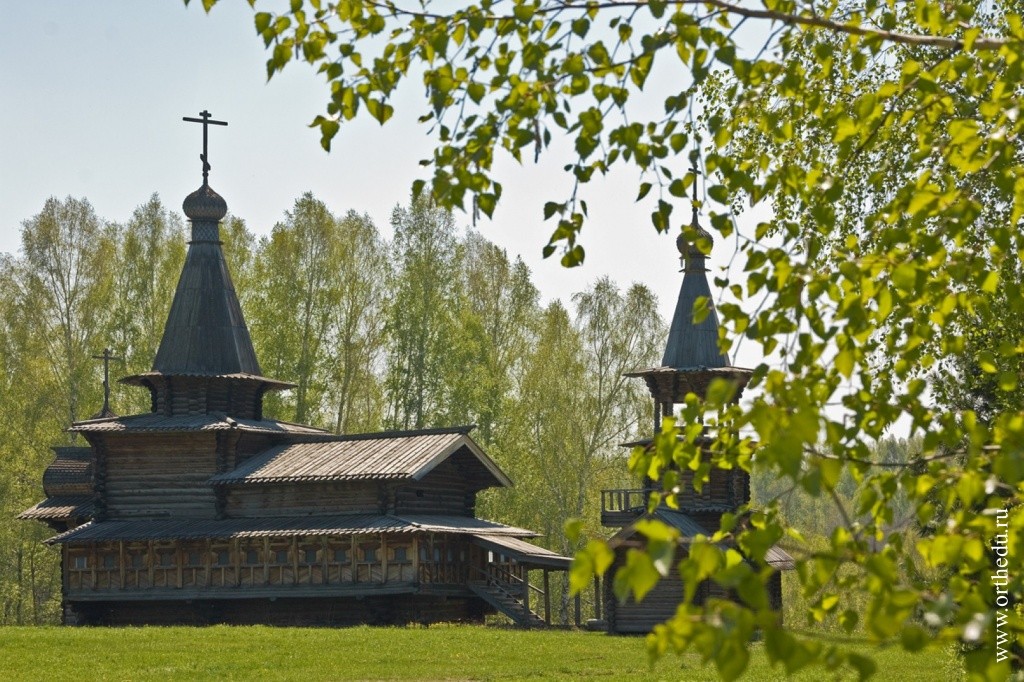 Много часовен. Спасо-Зашиверская Церковь Новосибирск. Спасская Церковь (Зашиверск). Зашиверская Церковь Якутия. Спасская Церковь Зашиверск Якутия.