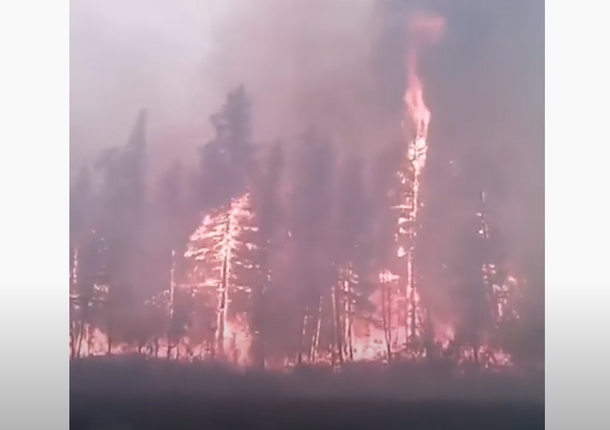 Страшные лесные пожары бушуют в окрестностях якутских сел