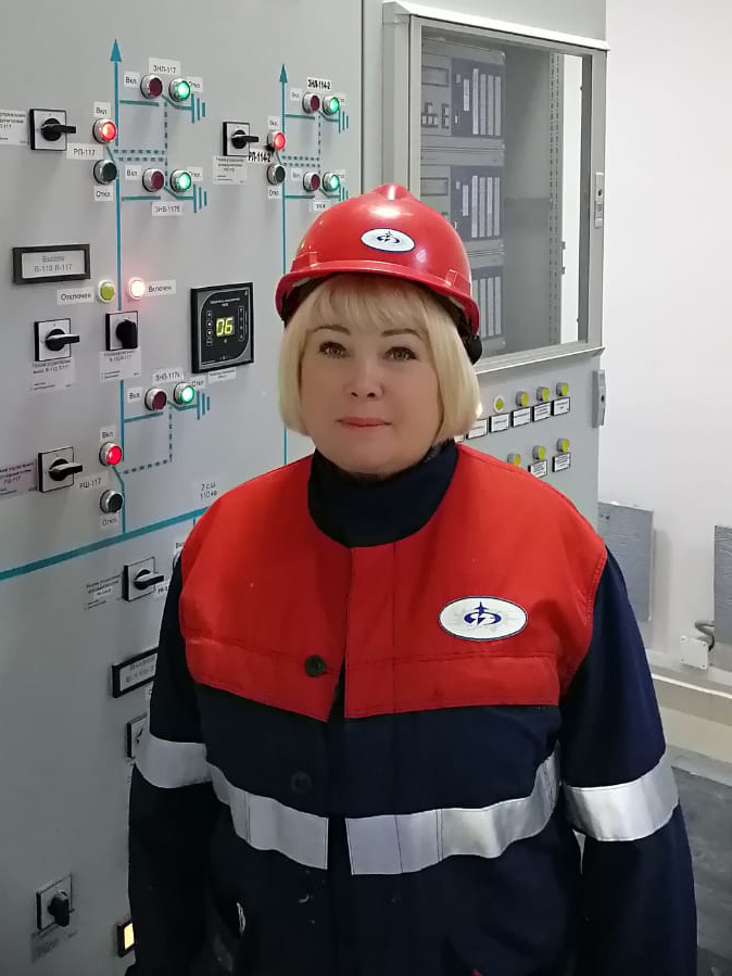 Энергетики поздравляют с 60-летием электромонтера Покровского РЭС Татьяну Меликову