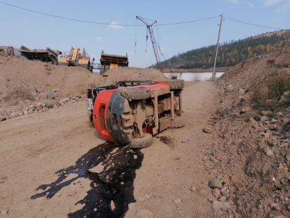 В Якутии работник золотодобывающей компании получил тяжелые травмы