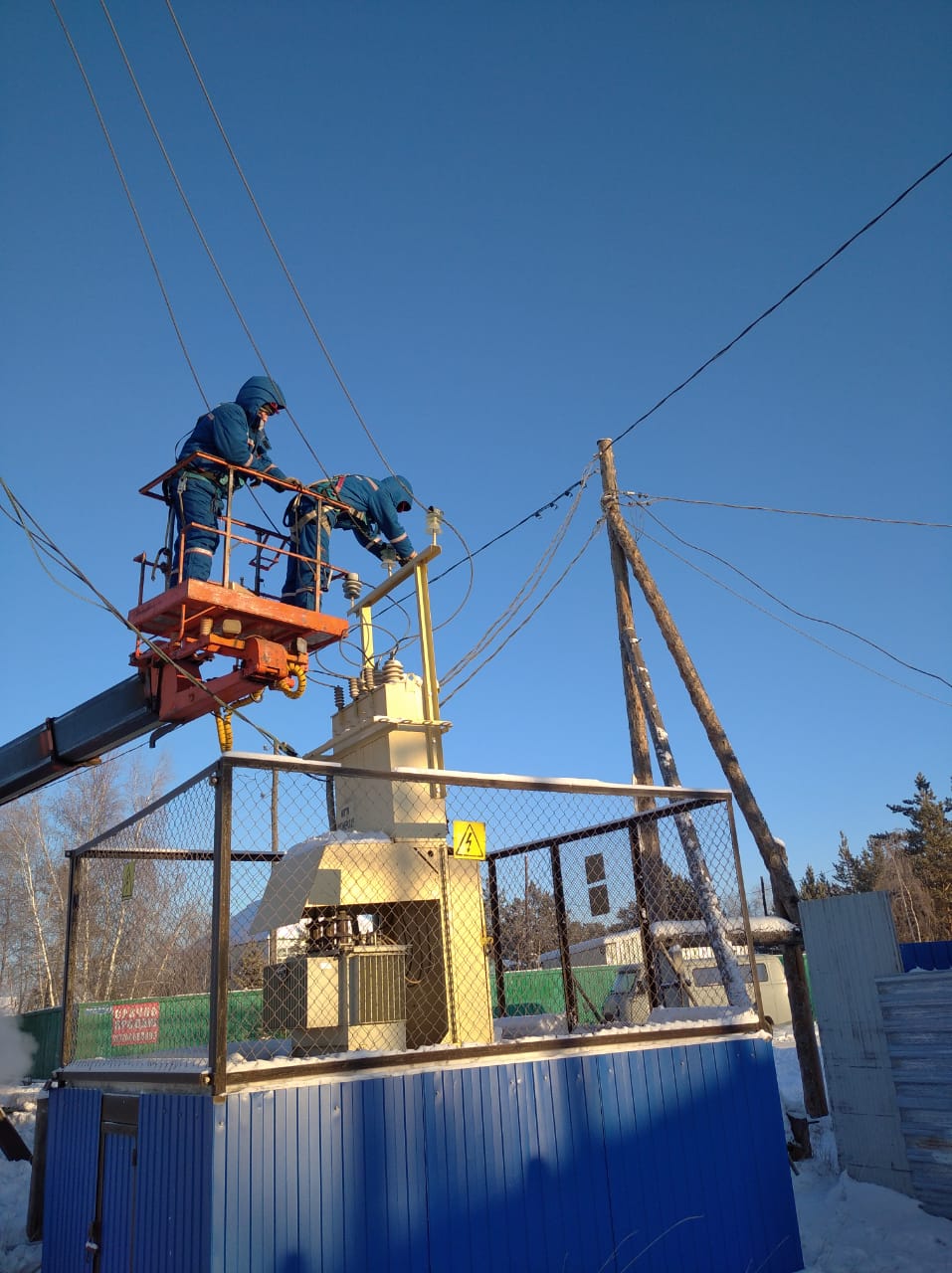 Энергетики восстановили электроснабжение потребителей в пригороде г. Якутска, нарушенное в результате наезда на опору ВЛ