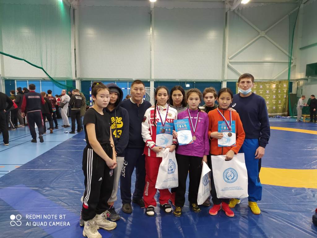Якутянки завоевали бронзовые награды на Всероссийском турнире по вольной борьбе