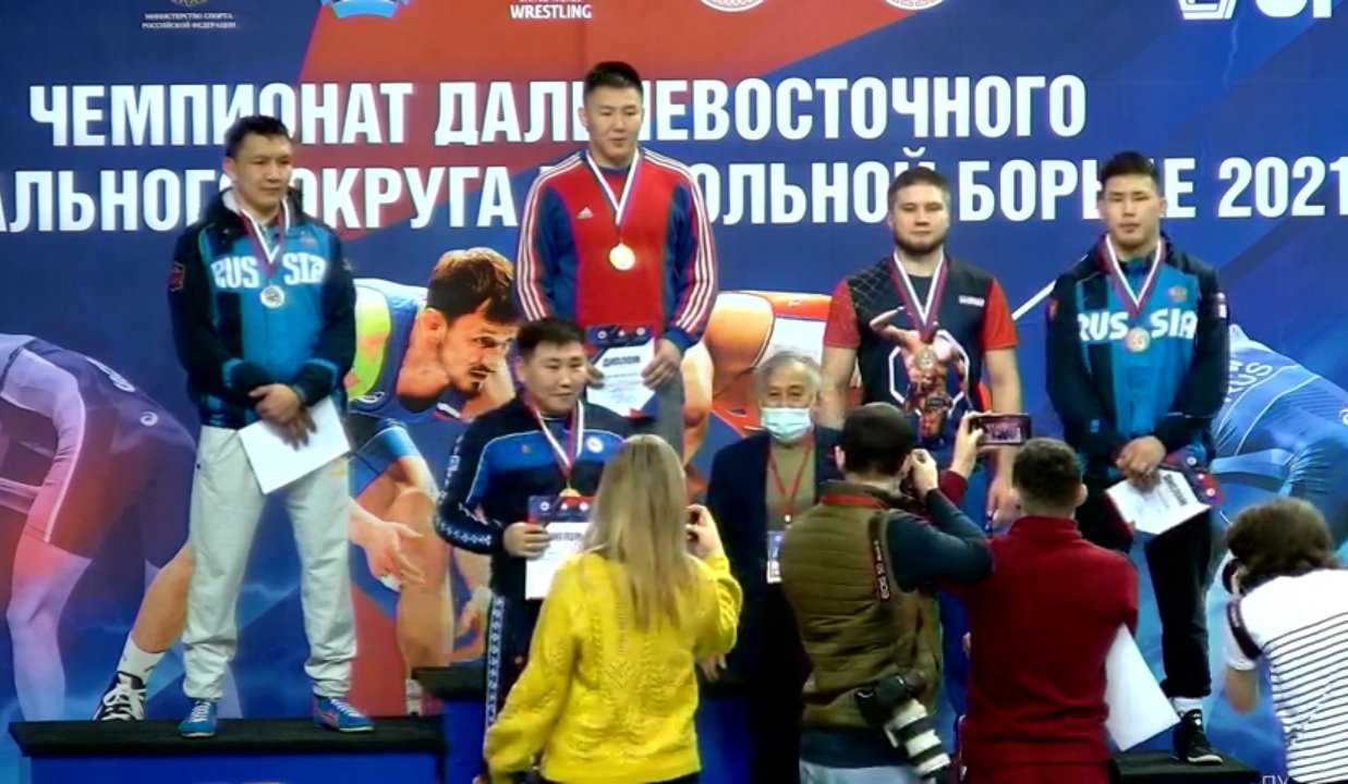 Вольная борьба: Новый капитан сборной Якутии стал чемпионом Дальнего Востока