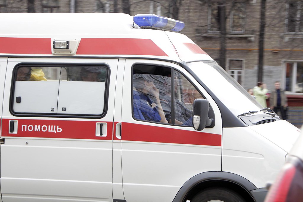 В Якутске скончалась выпавшая с восьмого этажа школьница