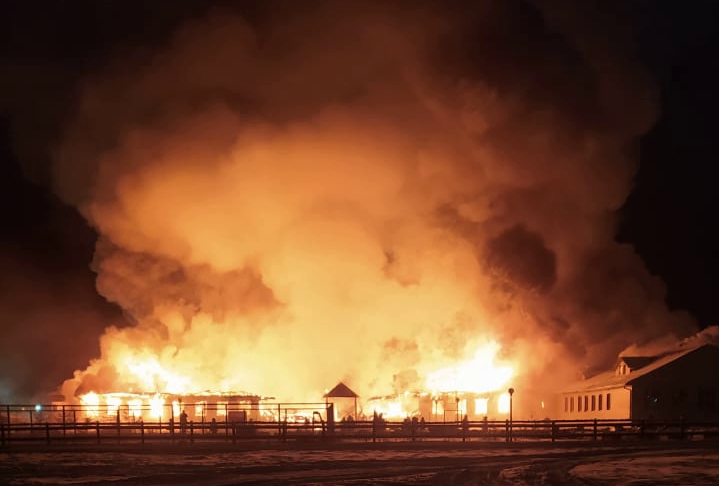 В Якутии дотла сгорела школа: Возбуждено уголовное дело