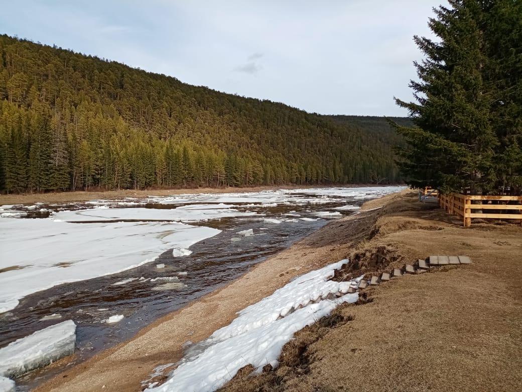 В Якутии на всех реках начался ледостав
