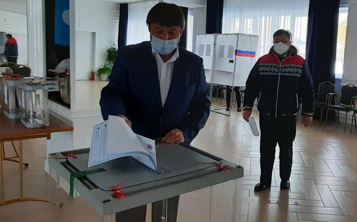 В Культурном центре АО «АК «ЖДЯ» в Алдане начались выборы депутатов в Государственную думу