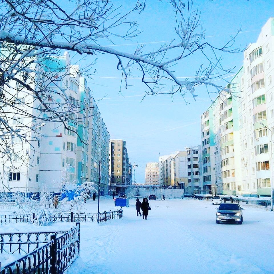 Погода в якутске на 10. Якутск. Снегопад в Якутске. Небольшой снег. Климат Якутии.