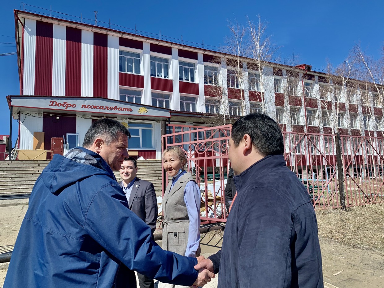 В Сангарской школе делают капитальный ремонт по федеральной программе