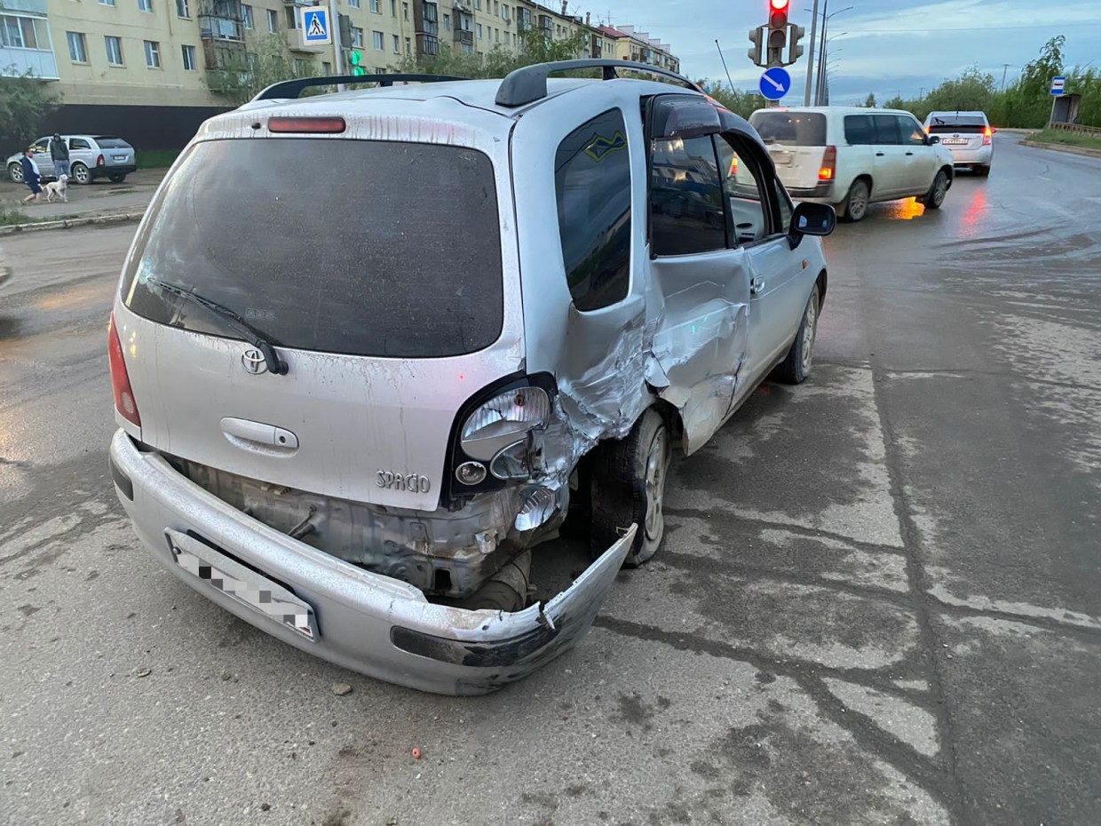 В Якутске водитель во время движения потерял управление из-за сердечного  приступа | SakhaPress.ru