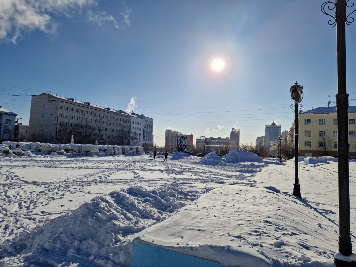 В Якутске небольшой снег