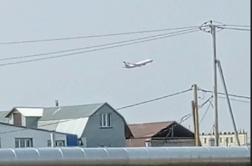 Два самолета не смогли приземлиться в аэропорту Якутска