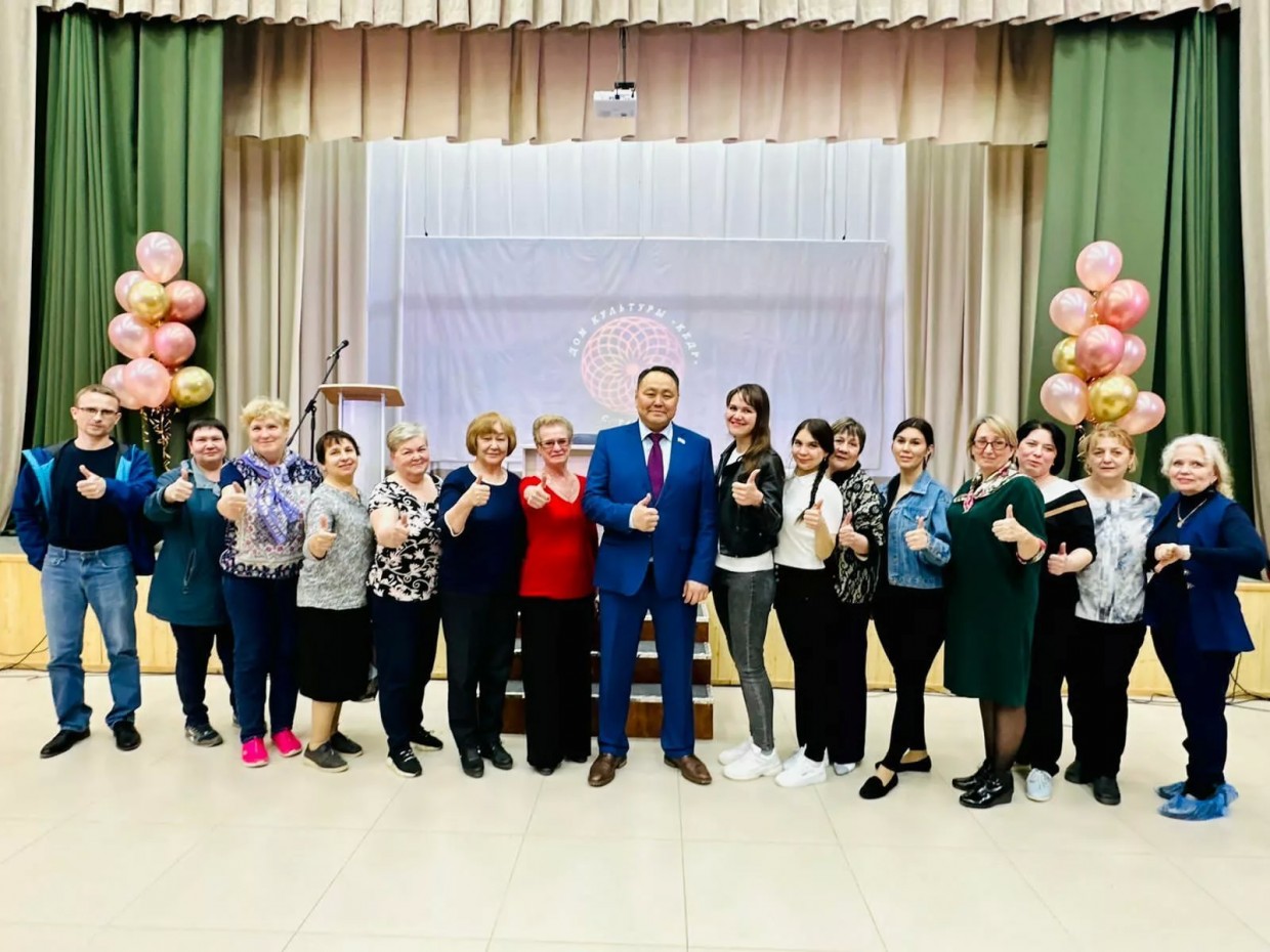 Председатель Якутской городской Думы провел встречу с жителями села Табага