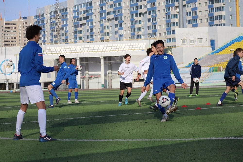 Якутские команды готовятся к новому сезону Юношеской футбольной лиги
