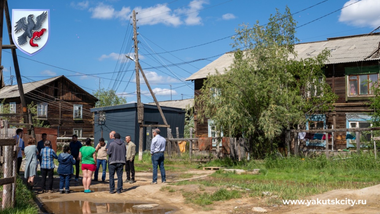 Власти Якутска продолжают встречаться с жителями Строительного округа для решения проблемных вопросов