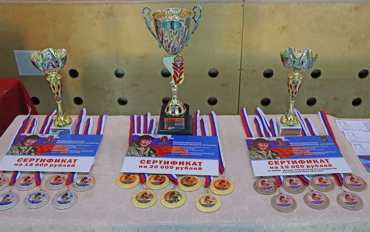 В училище олимпийского резерва прошла республиканская эстафета памяти якутского омоновца