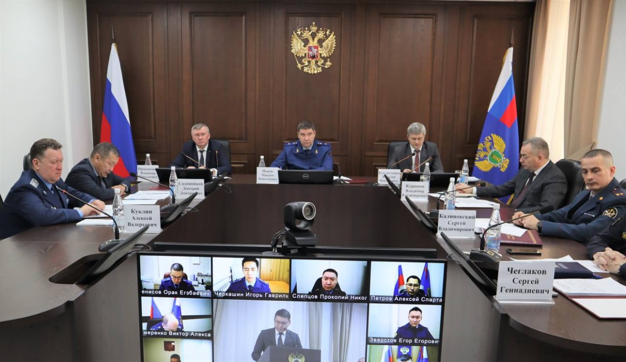 В прокуратуре Якутии обсуждены вопросы по выявлению преступлений при расходовании бюджетных средств выделенных на строительство дорог