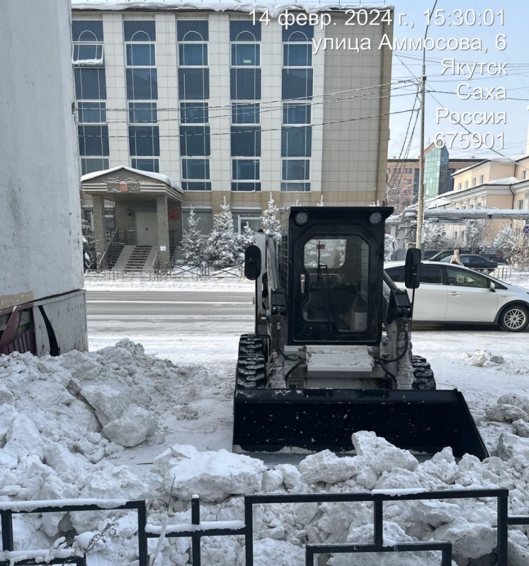В Якутске уборка и вывоз снега ведутся в плановом режиме