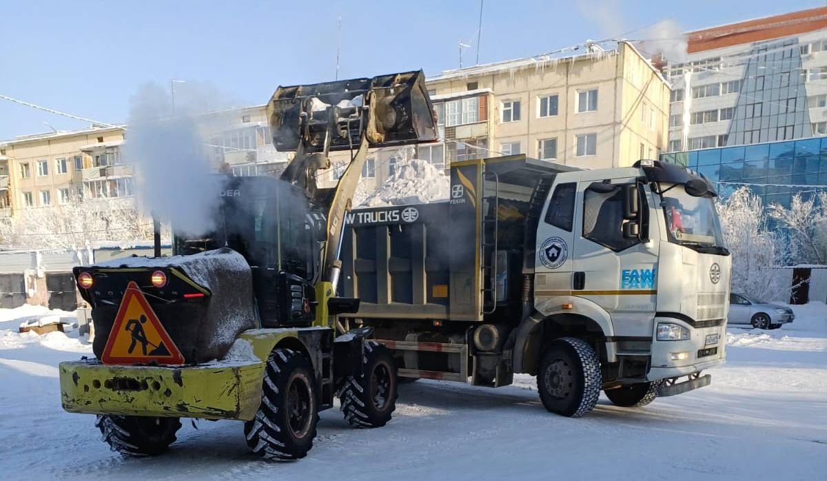 С 1 февраля по 1 июня в Якутске проводится весенняя санитарная очистка |  SakhaPress.ru