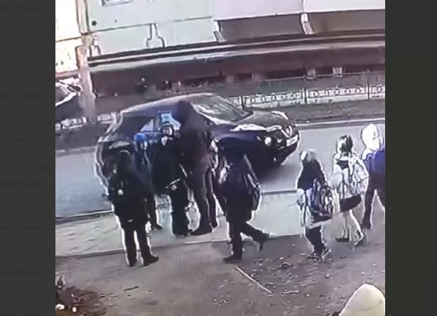 В Якутске сотрудник полиции напал на детей: Глава Следкома РФ поручил повторно возбудить уголовное дело
